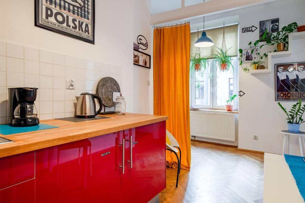 Blue Peace-Apartment With Free Parking In Center For 1-6 People Краков Экстерьер фото