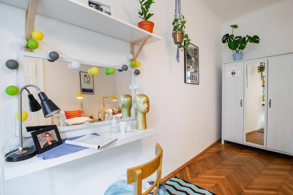 Blue Peace-Apartment With Free Parking In Center For 1-6 People Краков Экстерьер фото