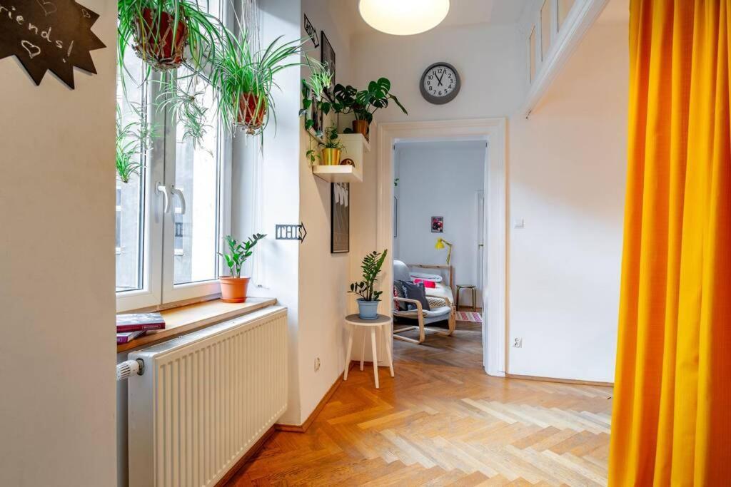 Blue Peace-Apartment With Free Parking In Center For 1-6 People Краков Экстерьер фото