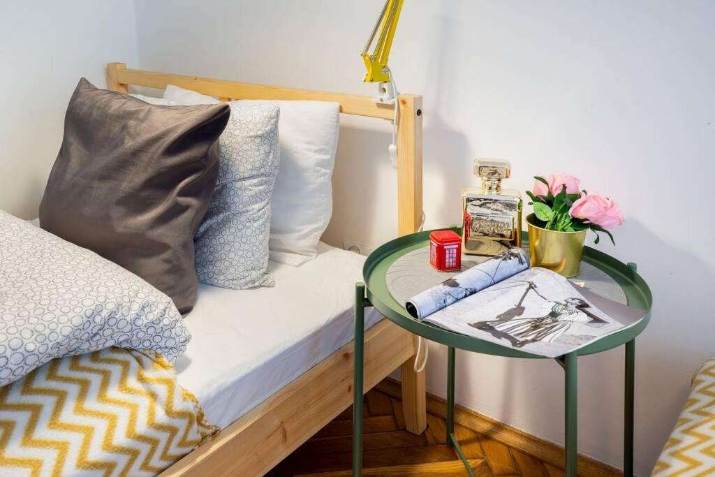 Blue Peace-Apartment With Free Parking In Center For 1-6 People Краков Экстерьер фото